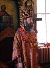 Архиепископ Ростислав совершил Божественную литургию в Свято-Троицкой церкви г.Томска
