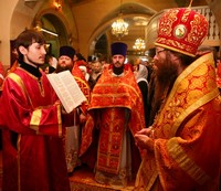 Митрополит Ростислав совершил Божественную литургию в Свято-Троицкой церкви г. Томска