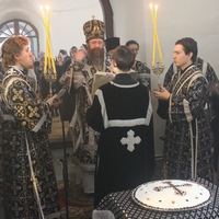 Митрополит Ростислав  совершил   Литургию   Преждеосвященных  Даров в Богородице-Алексиевском монастыре
