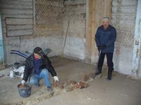 Томичей приглашают помочь в ремонте гуманитарного склада