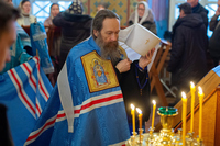 Митрополит Ростислав возглавил праздничную Литургию в Сретение Господне