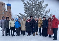 На территории Введенского храма в п. Апрель состоялось праздничное открытие ледового катка